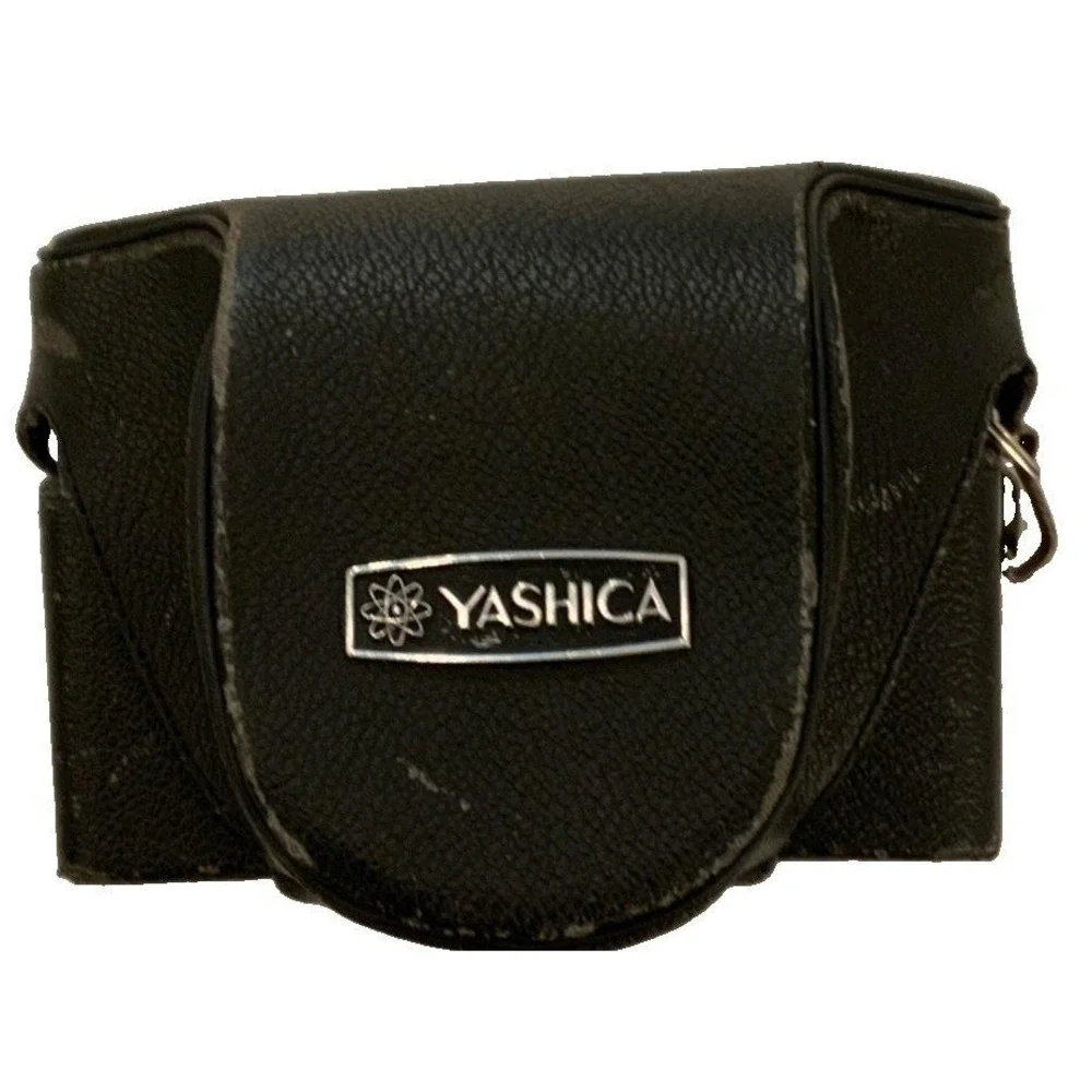 Yashica Electro 35 GSN Rangefinder Film Camera Color-Yashinon DX 45mm f1.7 Lens